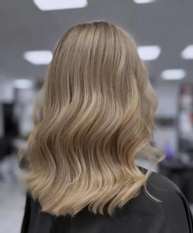 The perfect cool blonde by Holly