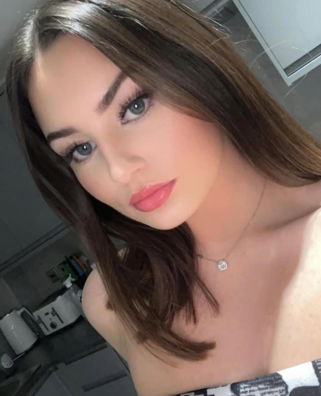 Holly, a Creative Stylist at Dye Vert Hair & Beauty